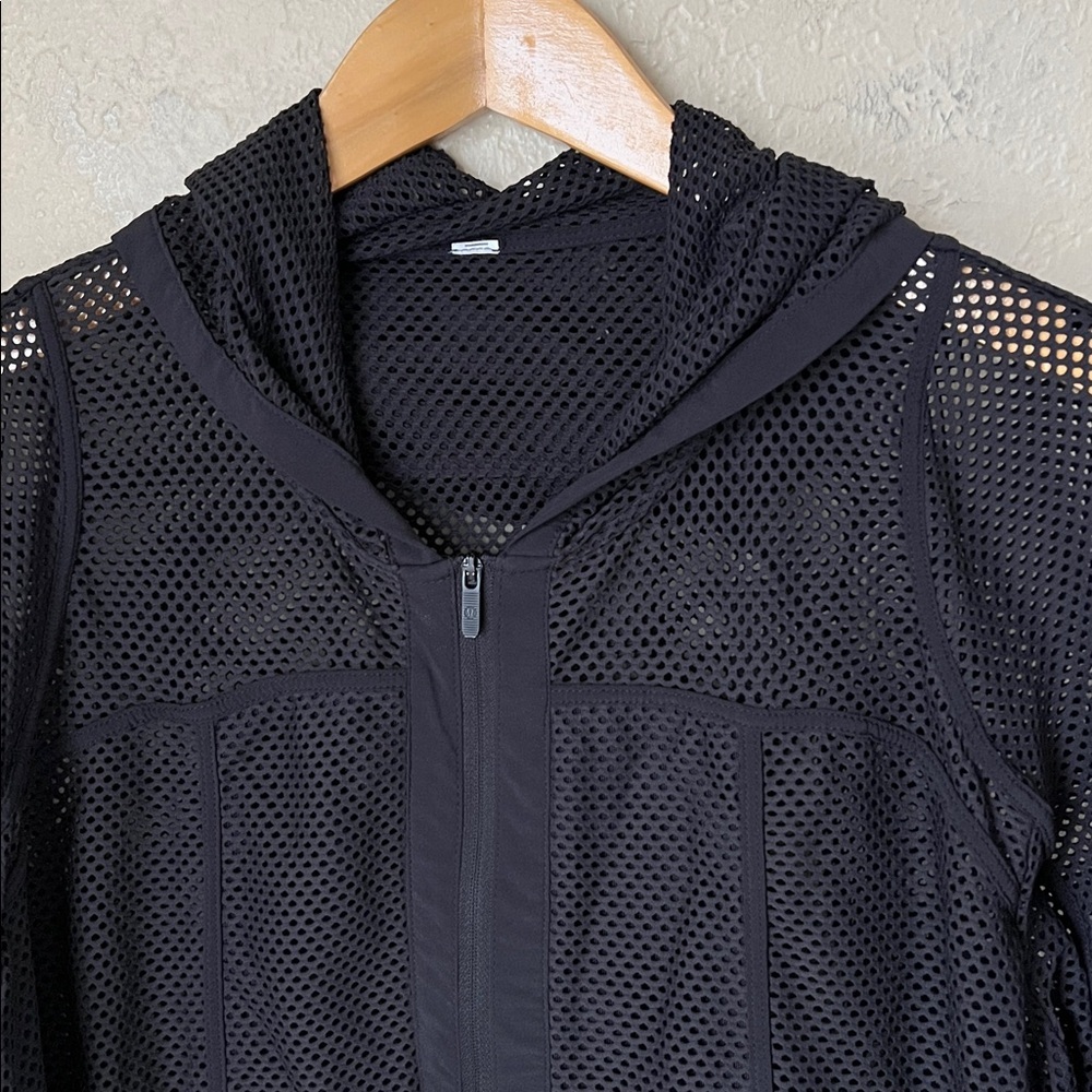 Lululemon black sheer mesh zip jacket - Picture 5 of 11